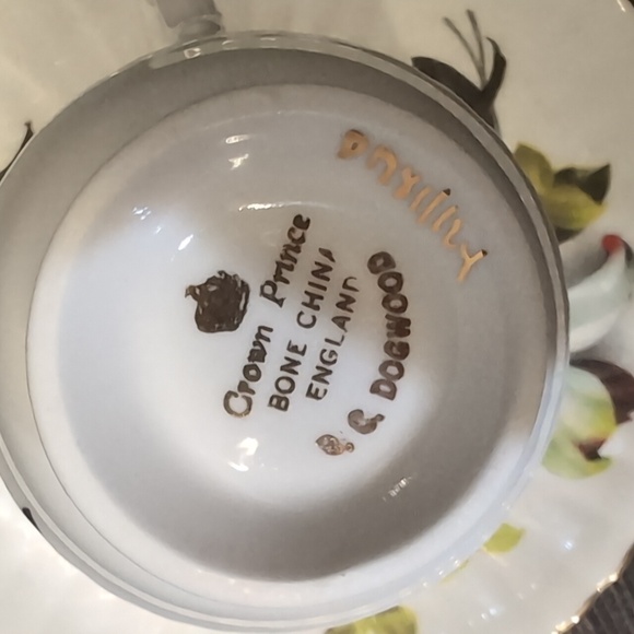 Crown Prince Bone China England tea cup and saucer - Picture 4 of 4